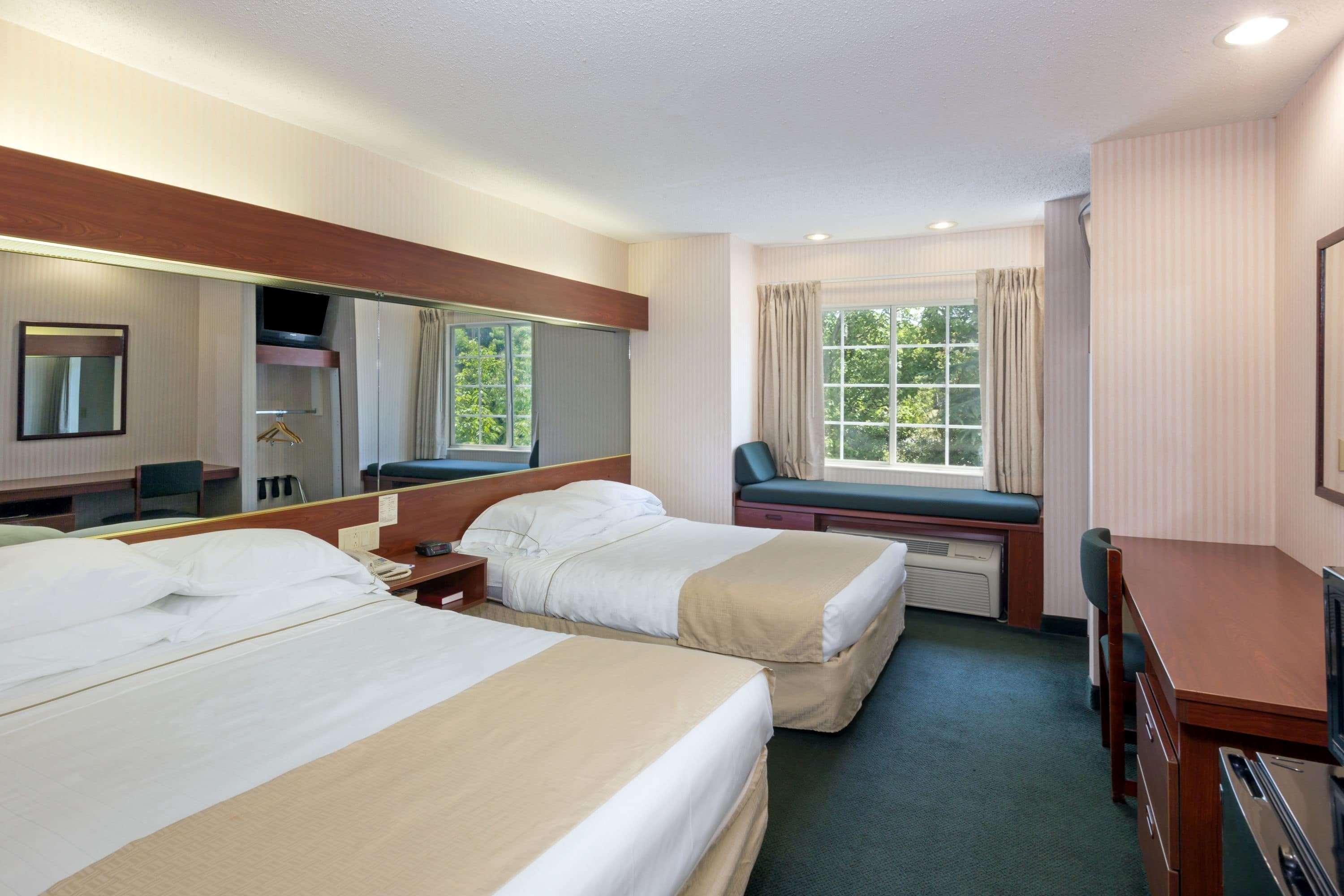 Microtel Inn & Suites By Wyndham Matthews/Charlotte Exterior photo