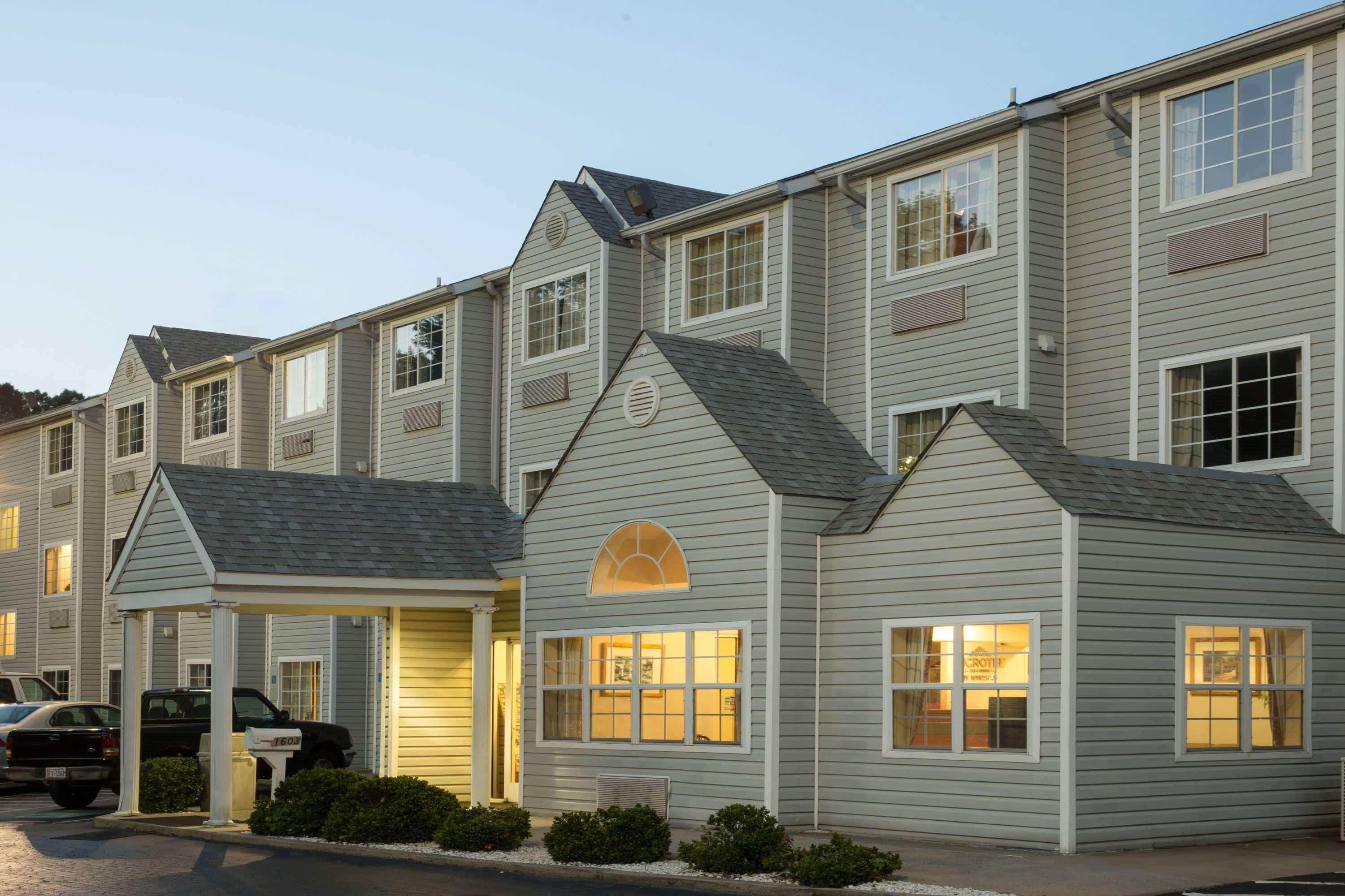 Microtel Inn & Suites By Wyndham Matthews/Charlotte Exterior photo