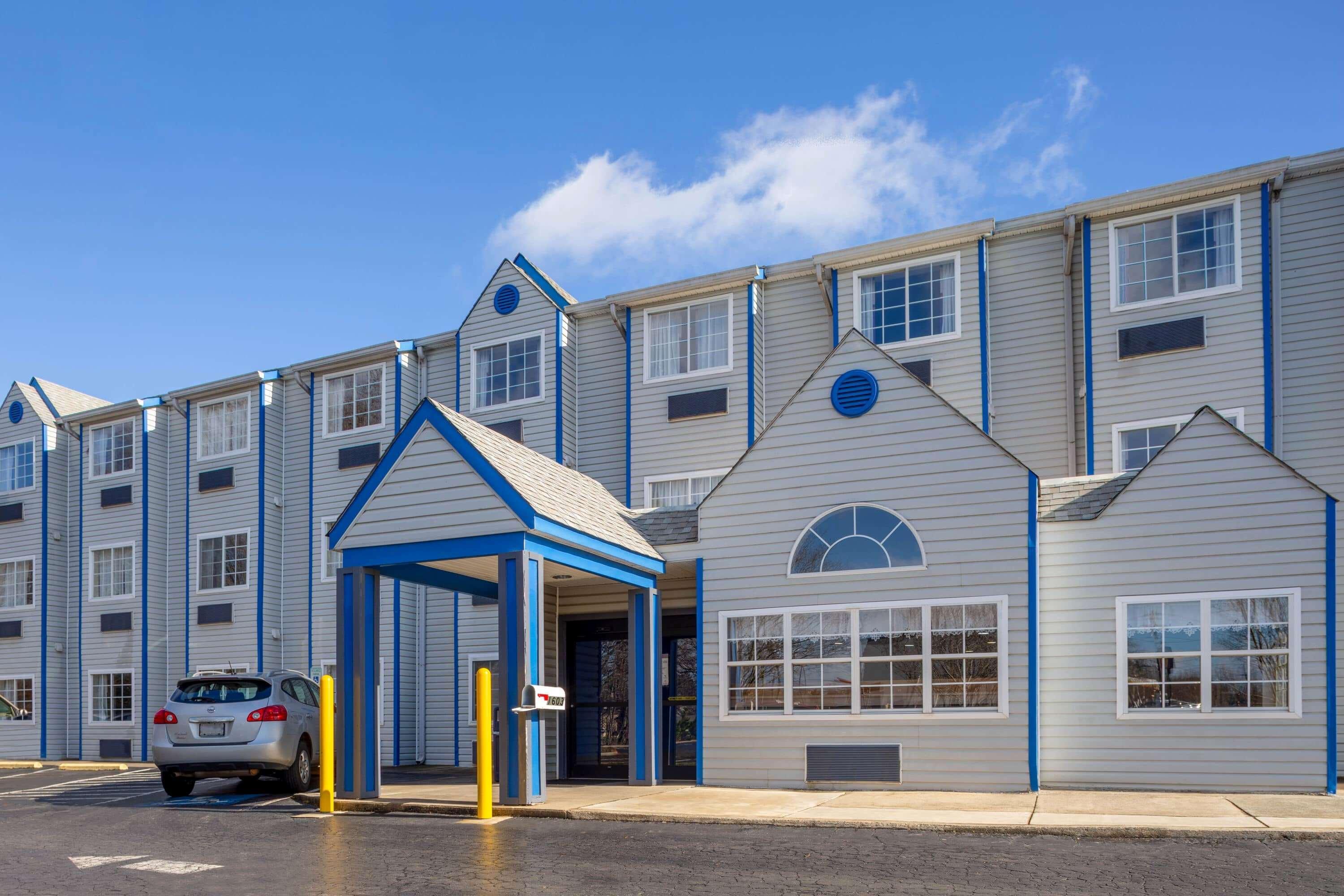 Microtel Inn & Suites By Wyndham Matthews/Charlotte Exterior photo