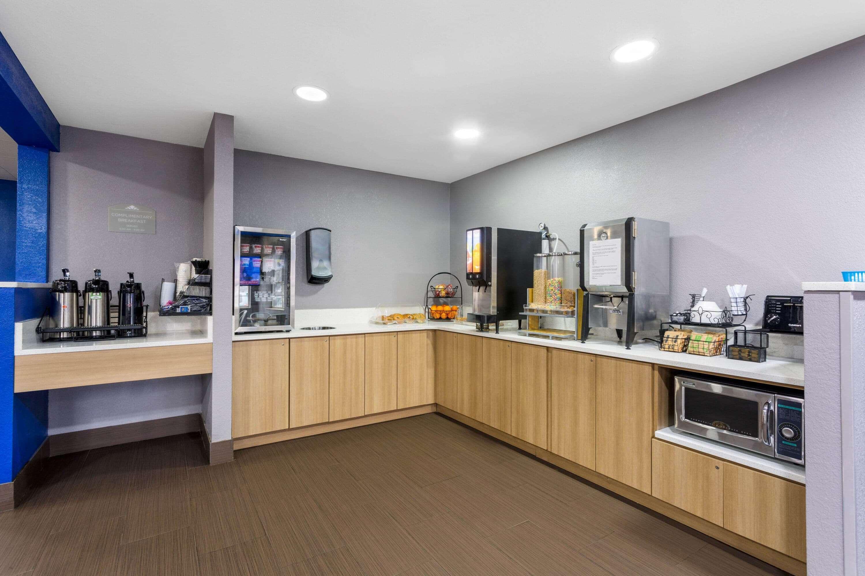 Microtel Inn & Suites By Wyndham Matthews/Charlotte Exterior photo